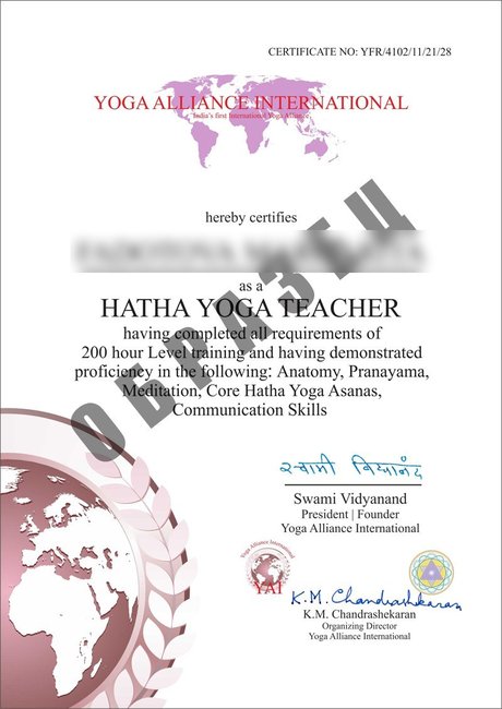 Сертификат Yoga Alliance International: Hatha Yoga Teacher, 200 часов